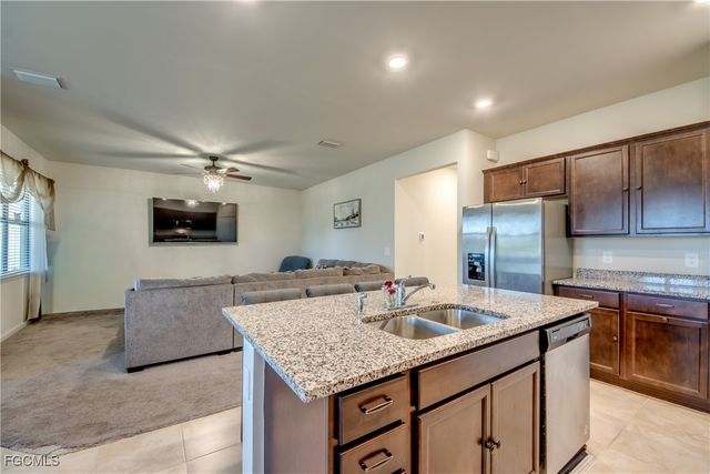 3647 Rain Lily LN, Alva, FL 33920