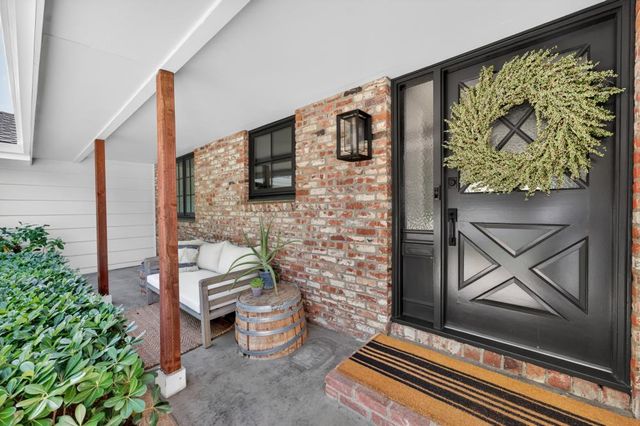 2910 Huntington Rd, Sacramento, CA 95864
