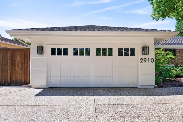 2910 Huntington Rd, Sacramento, CA 95864