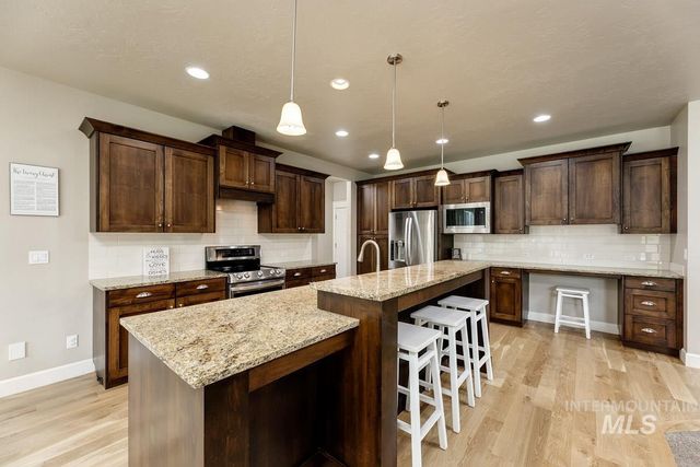 5855 N Channing Way, Meridian, ID 83646