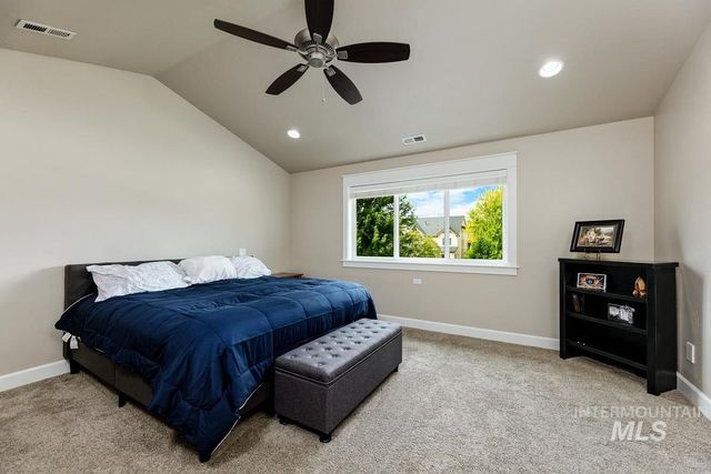 5855 N Channing Way, Meridian, ID 83646
