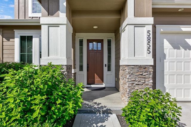 5855 N Channing Way, Meridian, ID 83646