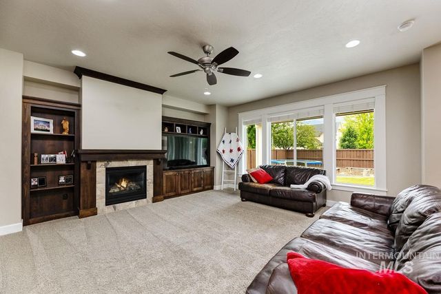 5855 N Channing Way, Meridian, ID 83646