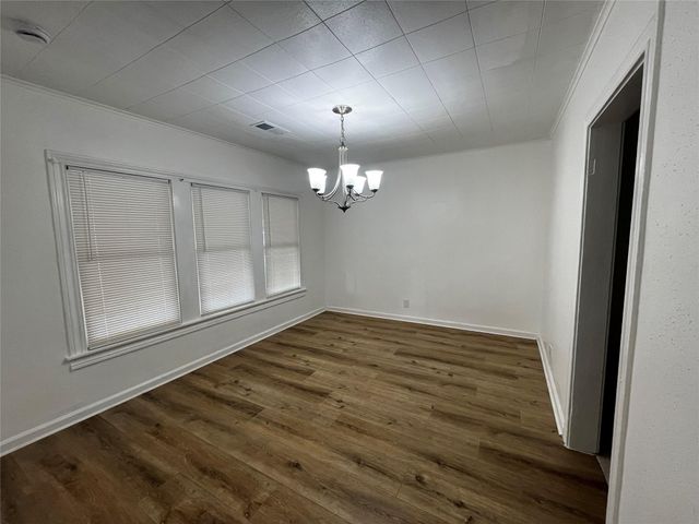 1018 N 2nd Street, Baytown, TX 77520