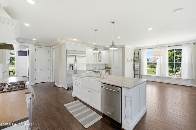 13401 Longwood Ln, Goshen, KY 40026