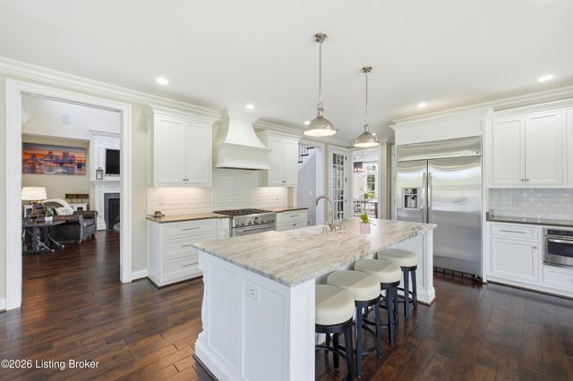 13401 Longwood Ln, Goshen, KY 40026
