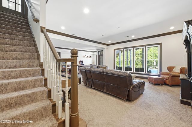 13401 Longwood Ln, Goshen, KY 40026
