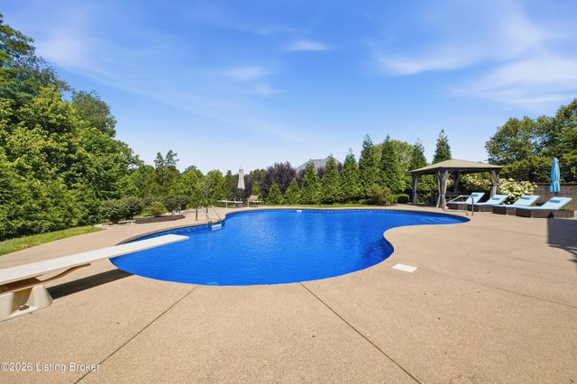 13401 Longwood Ln, Goshen, KY 40026