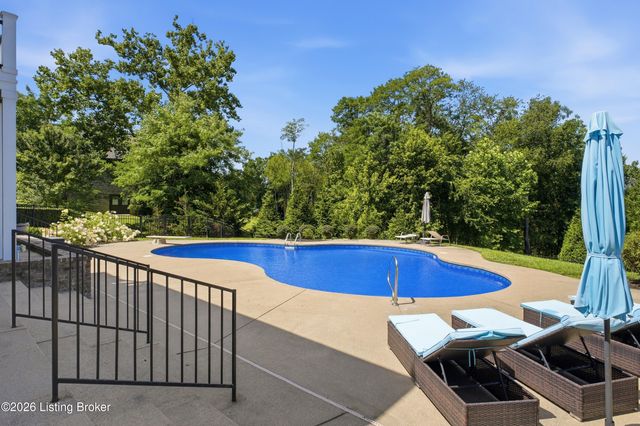13401 Longwood Ln, Goshen, KY 40026