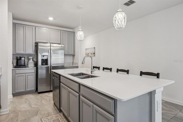 6836 PERCH HAMMOCK LOOP, Groveland, FL 34736