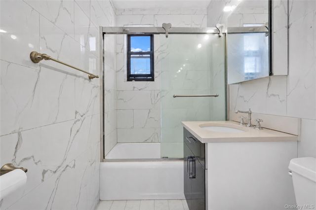 25-40 Union Street 4E, Flushing, NY 11354