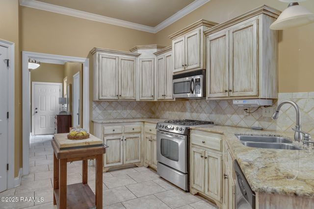 200 Croft Row, Lafayette, LA 70503