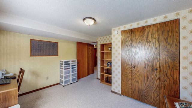 10 Hillcrest Court SW, Pine Island, MN 55963