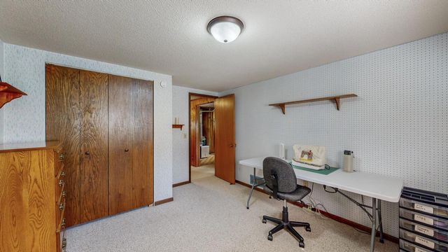 10 Hillcrest Court SW, Pine Island, MN 55963