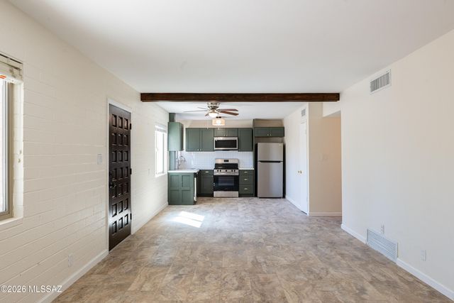 5901 N Oracle Rd Apt 28, Tucson, AZ 85704