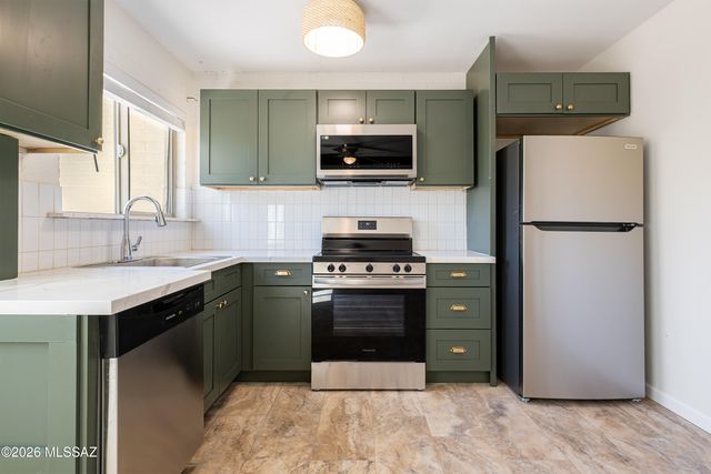 5901 N Oracle Rd Apt 28, Tucson, AZ 85704