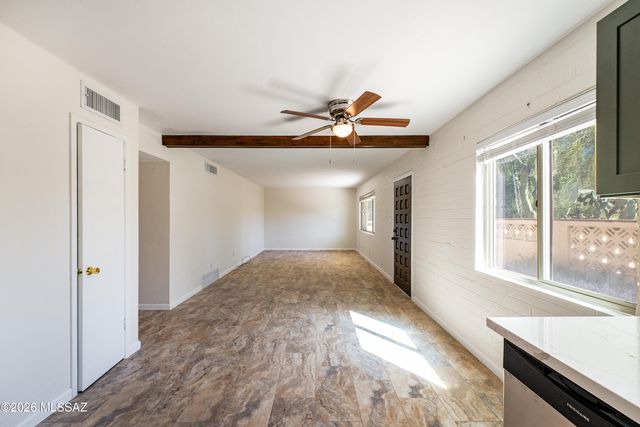 5901 N Oracle Rd Apt 28, Tucson, AZ 85704