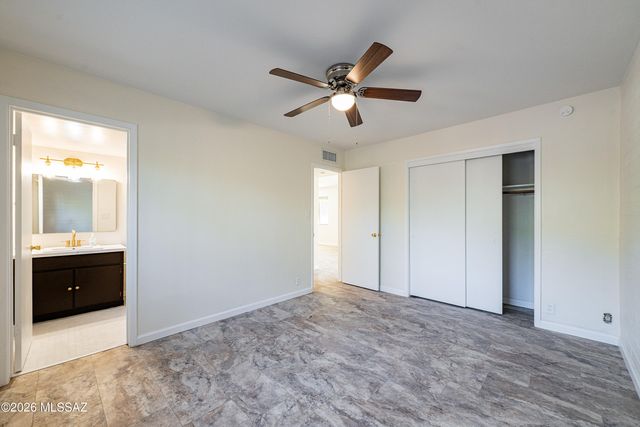 5901 N Oracle Rd Apt 28, Tucson, AZ 85704