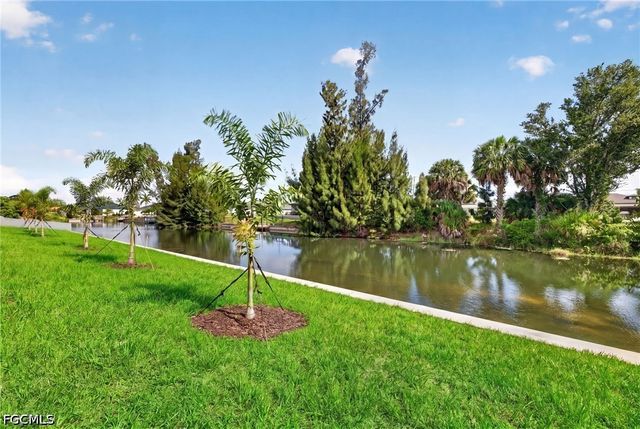 629 SW 13th ST, Cape Coral, FL 33914
