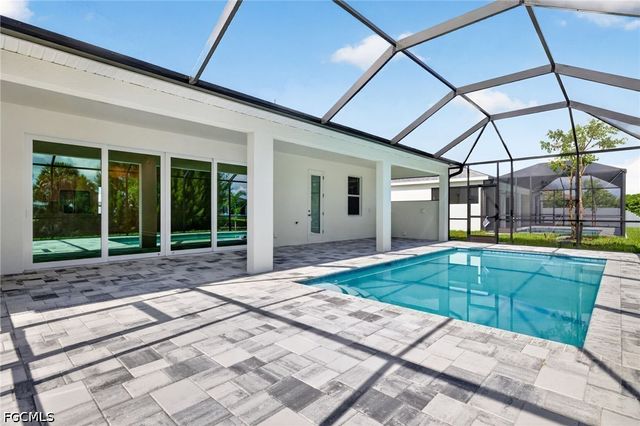 629 SW 13th ST, Cape Coral, FL 33914