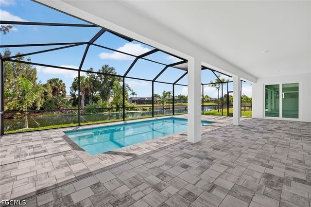 629 SW 13th ST, Cape Coral, FL 33914