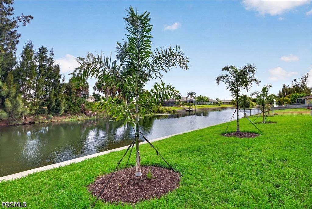 629 SW 13th ST, Cape Coral, FL 33914