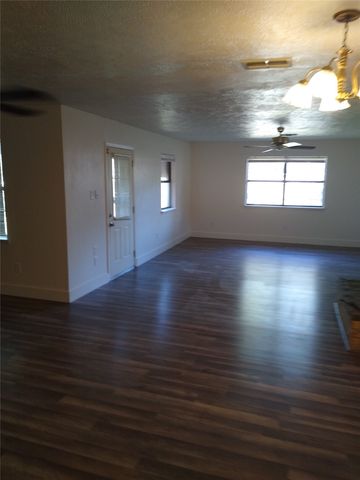 1401 21st Street, Mineral Wells, TX 76067