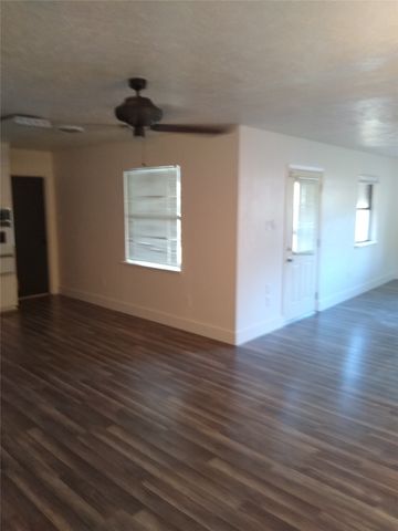 1401 21st Street, Mineral Wells, TX 76067