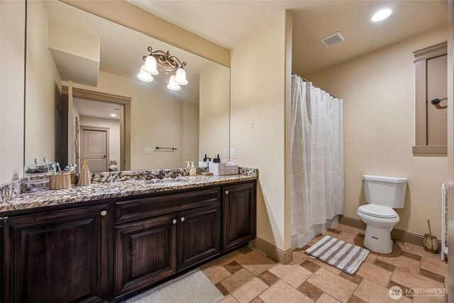 33508 42 Avenue SW, Federal Way, WA 98023