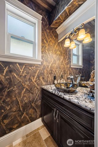 33508 42 Avenue SW, Federal Way, WA 98023