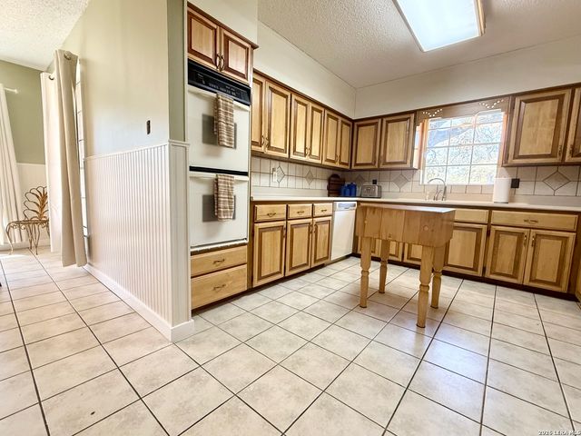 228 Sagecrest, San Antonio, TX 78232