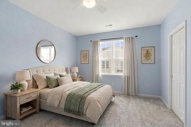 17 LADY SLIPPER LN, Langhorne, PA 19047