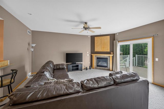 737 Clardell Drive, Sun Prairie, WI 53590