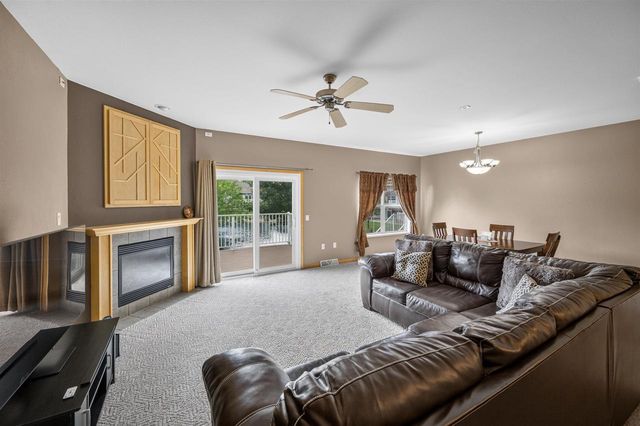 737 Clardell Drive, Sun Prairie, WI 53590