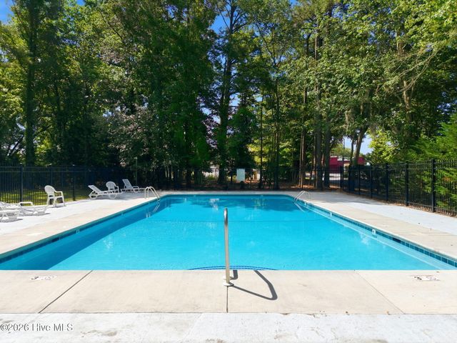 532 Cobblestone Drive, Wilmington, NC 28405
