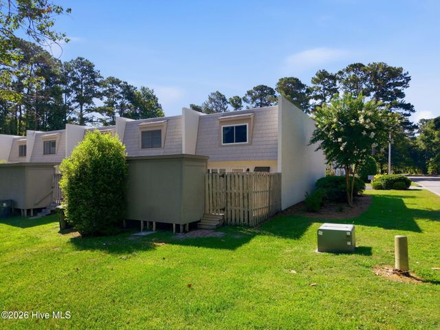 532 Cobblestone Drive, Wilmington, NC 28405