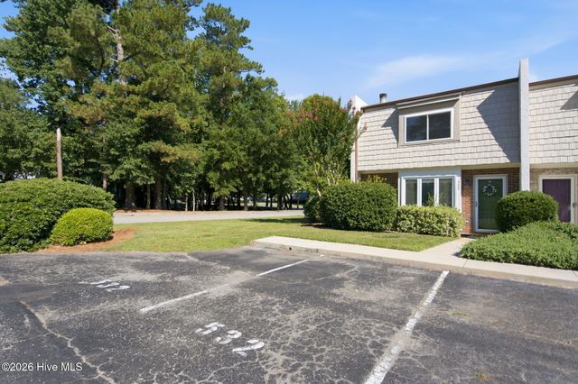 532 Cobblestone Drive, Wilmington, NC 28405
