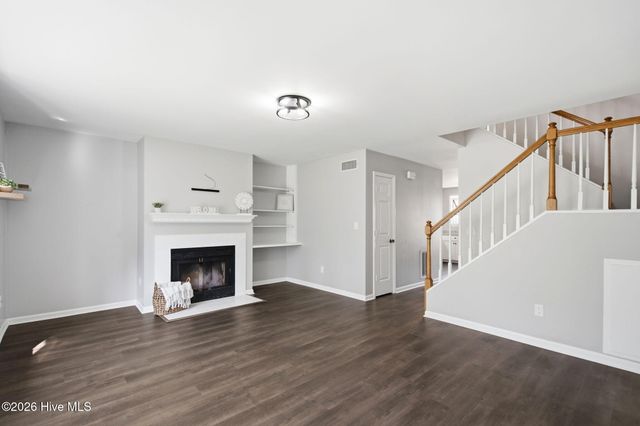 532 Cobblestone Drive, Wilmington, NC 28405