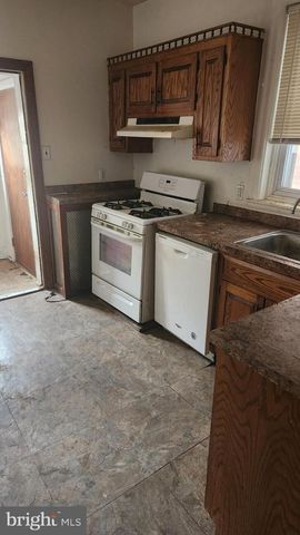 5625 WILLOWS AVE, Philadelphia, PA 19143