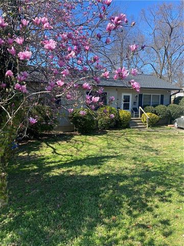 2400 NW Druid Hills Drive, Winston-salem, NC 27105