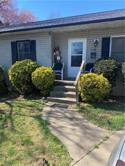 2400 NW Druid Hills Drive, Winston-salem, NC 27105