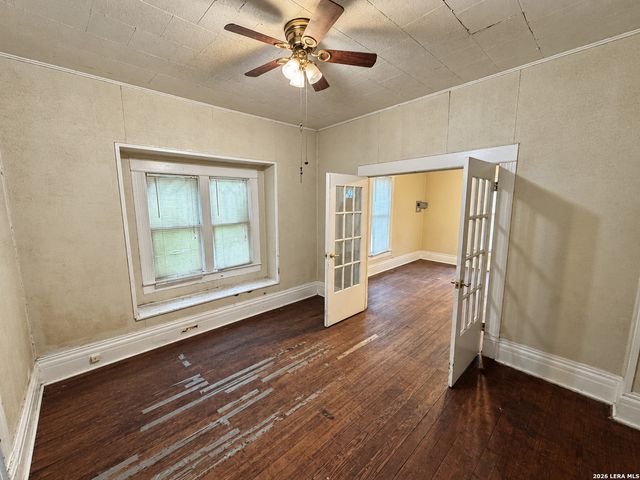 340 HALLIDAY AVE, San Antonio, TX 78210