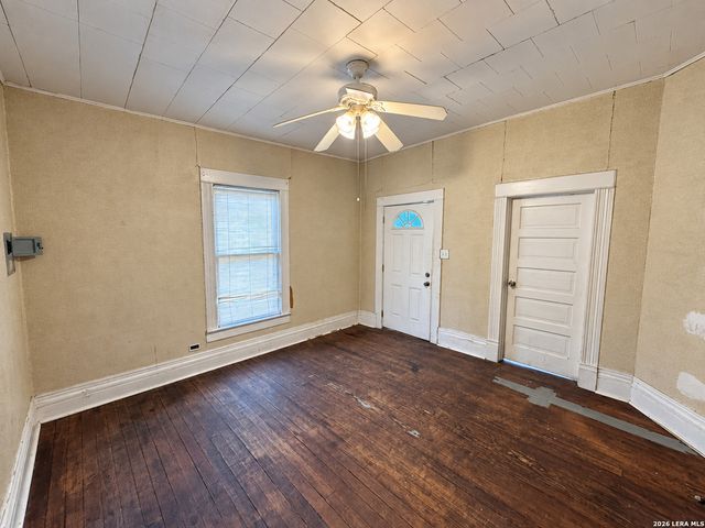 340 HALLIDAY AVE, San Antonio, TX 78210