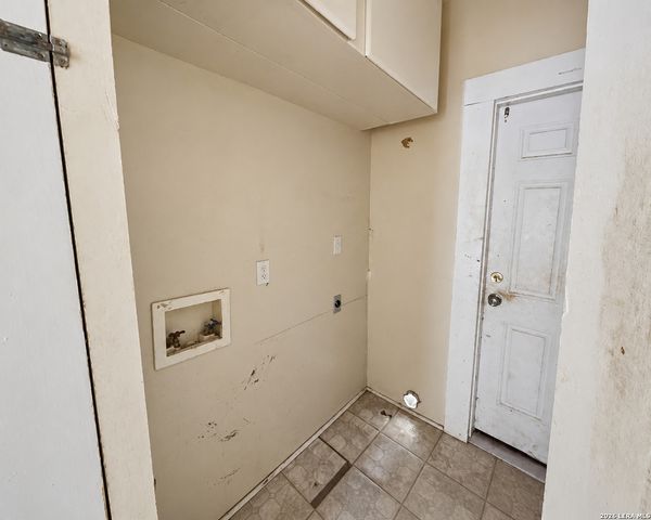 340 HALLIDAY AVE, San Antonio, TX 78210
