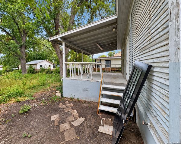 340 HALLIDAY AVE, San Antonio, TX 78210