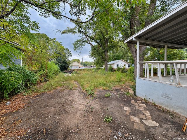 340 HALLIDAY AVE, San Antonio, TX 78210