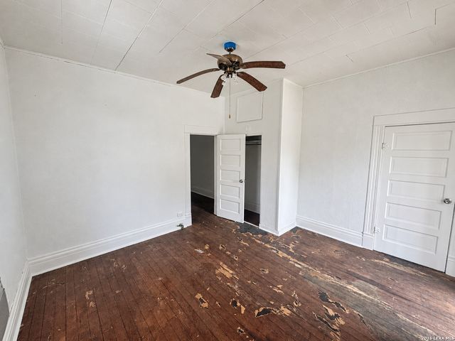 340 HALLIDAY AVE, San Antonio, TX 78210