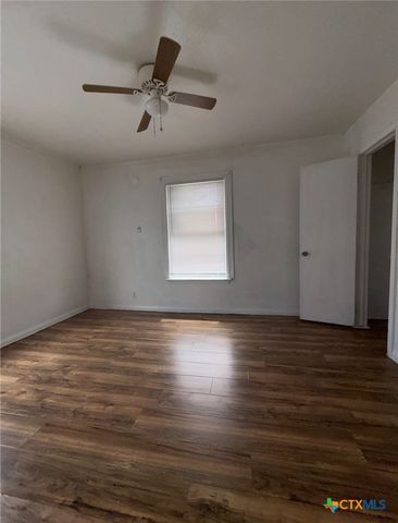 405 W AVENUE E Branch, Killeen, TX 76541
