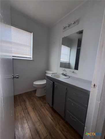 405 W AVENUE E Branch, Killeen, TX 76541
