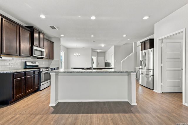 1006 Terlan Dr, New Braunfels, TX 78130